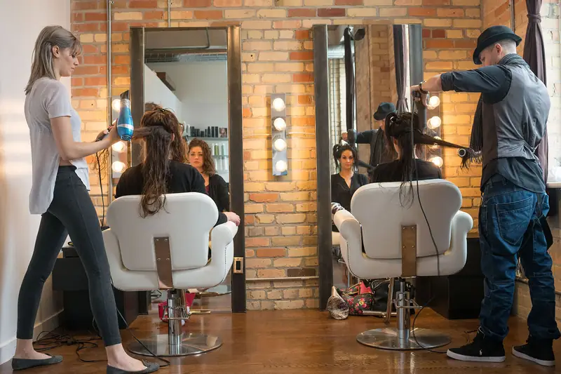 A salon drawing on demand rather than in a lump.